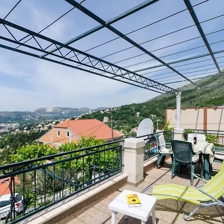 Lejlighed Holiday Bender- Three Bedroom Holiday With Terrace And Sea View