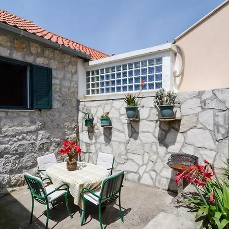 Holiday Bender- Three Bedroom Holiday With Terrace And Sea View Lejlighed *