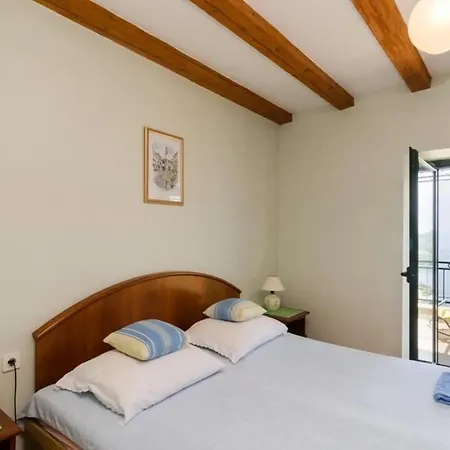 Holiday Bender- Three Bedroom Holiday With Terrace And Sea View Lejlighed Mlini